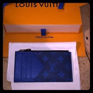 SOLD -LOUIS VUITTON Coin Card Holder 💙